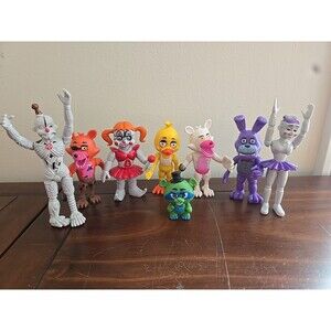 Five Nights At Freddy's FNAF Lot of 8 Figures 5" Set Unbranded